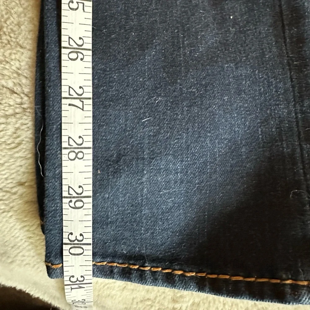 True Religion Dark Wash Skinny Jeans EUC